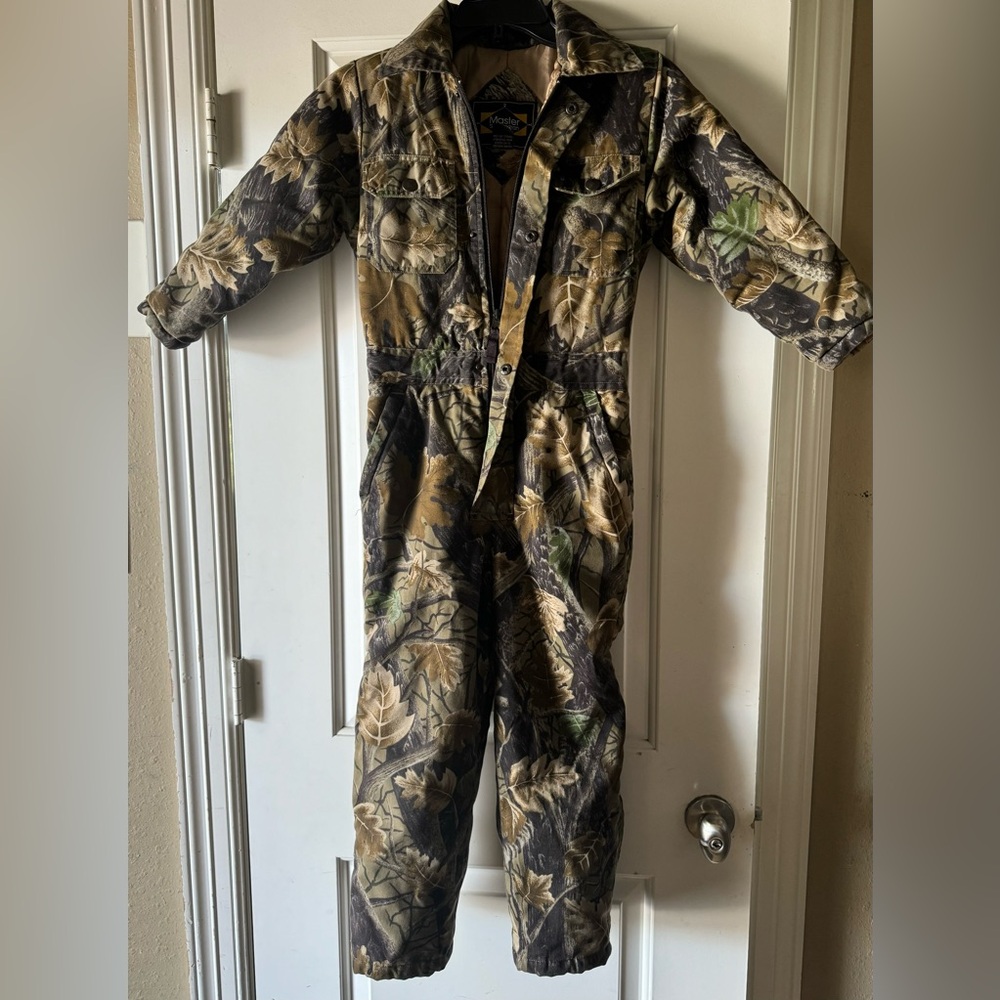 Kids MasterSportsman Mossy Oak insulated Coveralls small.